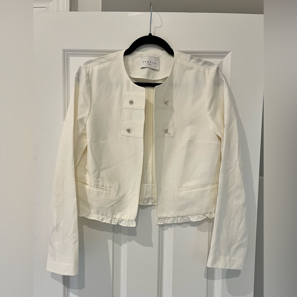 *SANDRO PARIS* CROPPED OFF WHITE OPEN FRONT JACKET WITH RHINESTONE & PEARL BUTTO